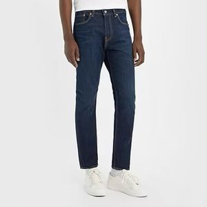 🎀5/$25 Men’s Levi’s 512 slim taper fit jeans size 32 x 32